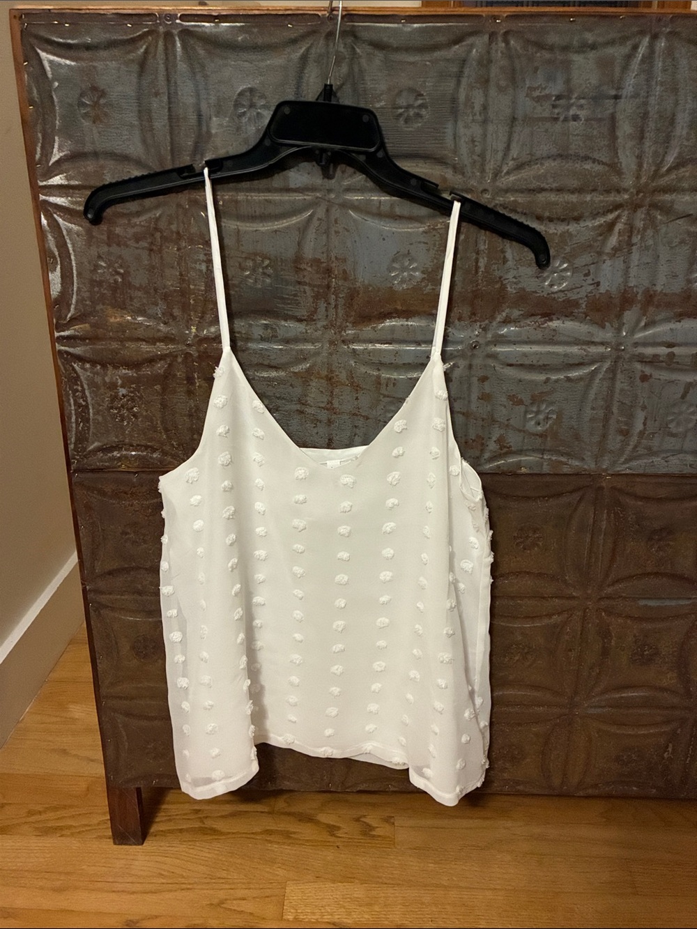 Jenny Boston Zenana White Textured Dot Sleeveless Cami Top